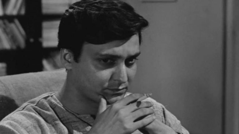 “End of An Iconic Era”: Tributes Pour in for Soumitra Chatterjee