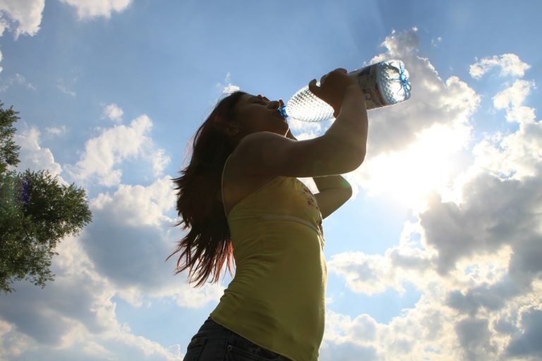 9 Benefits of Drinking Water on an Empty Stomach