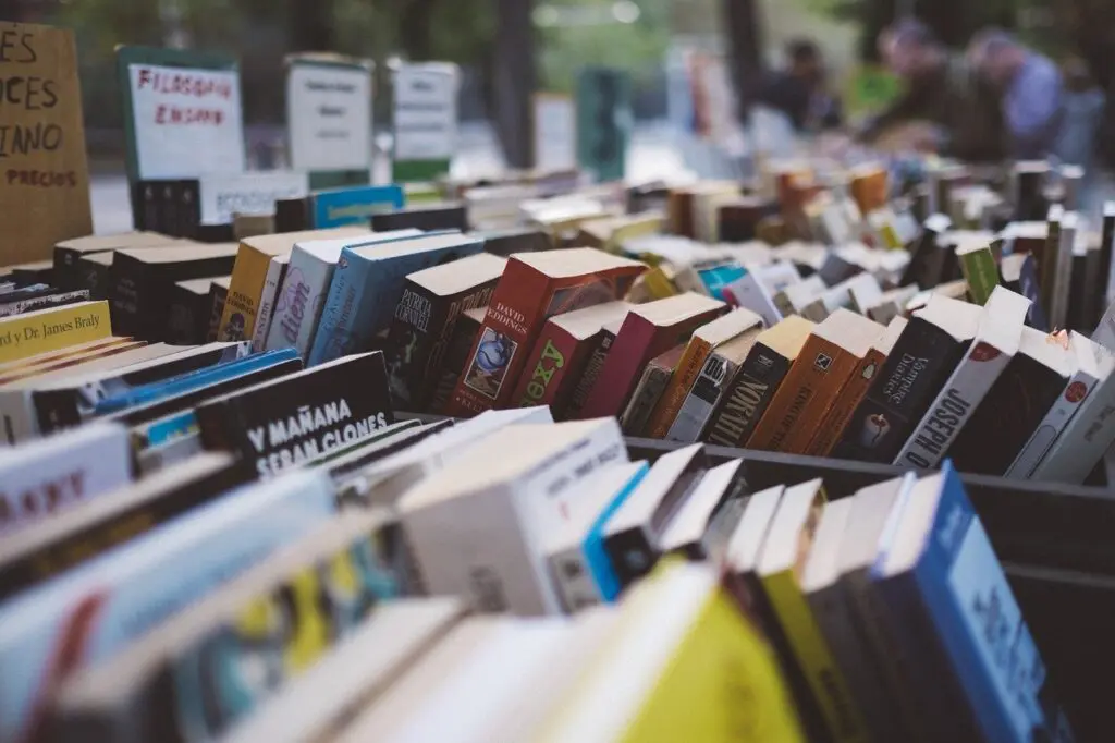 Tips to clean books