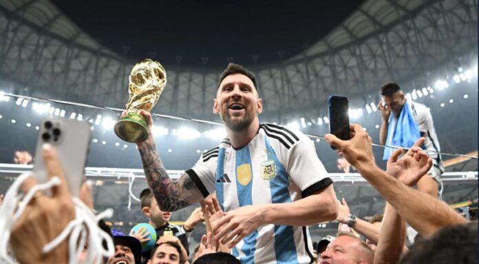 Leo messi with world cup trophy