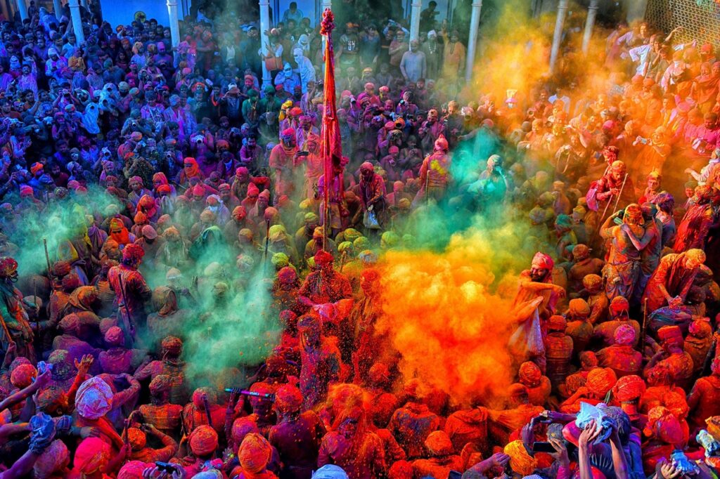 How Do People Celebrate Holi