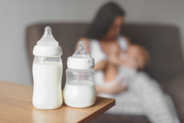 breastfeeding mom and baby