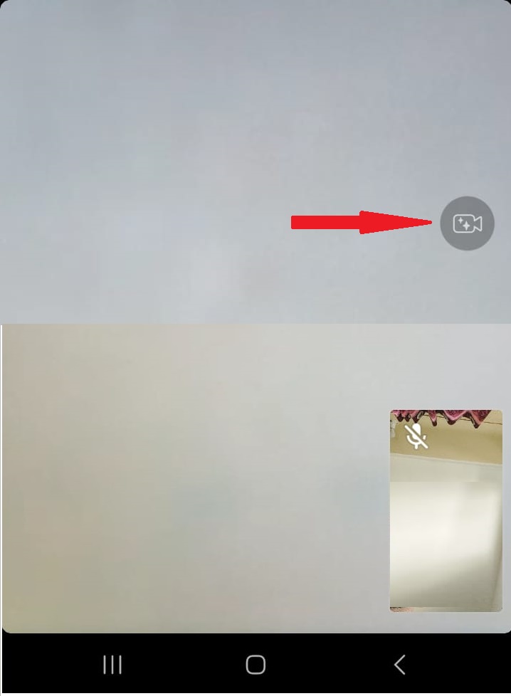 small camera icon will appear floating on the screen
