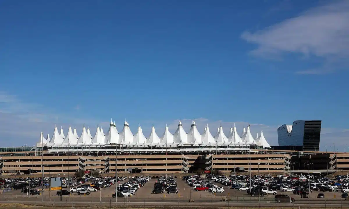 Denver International Airport (DEN)