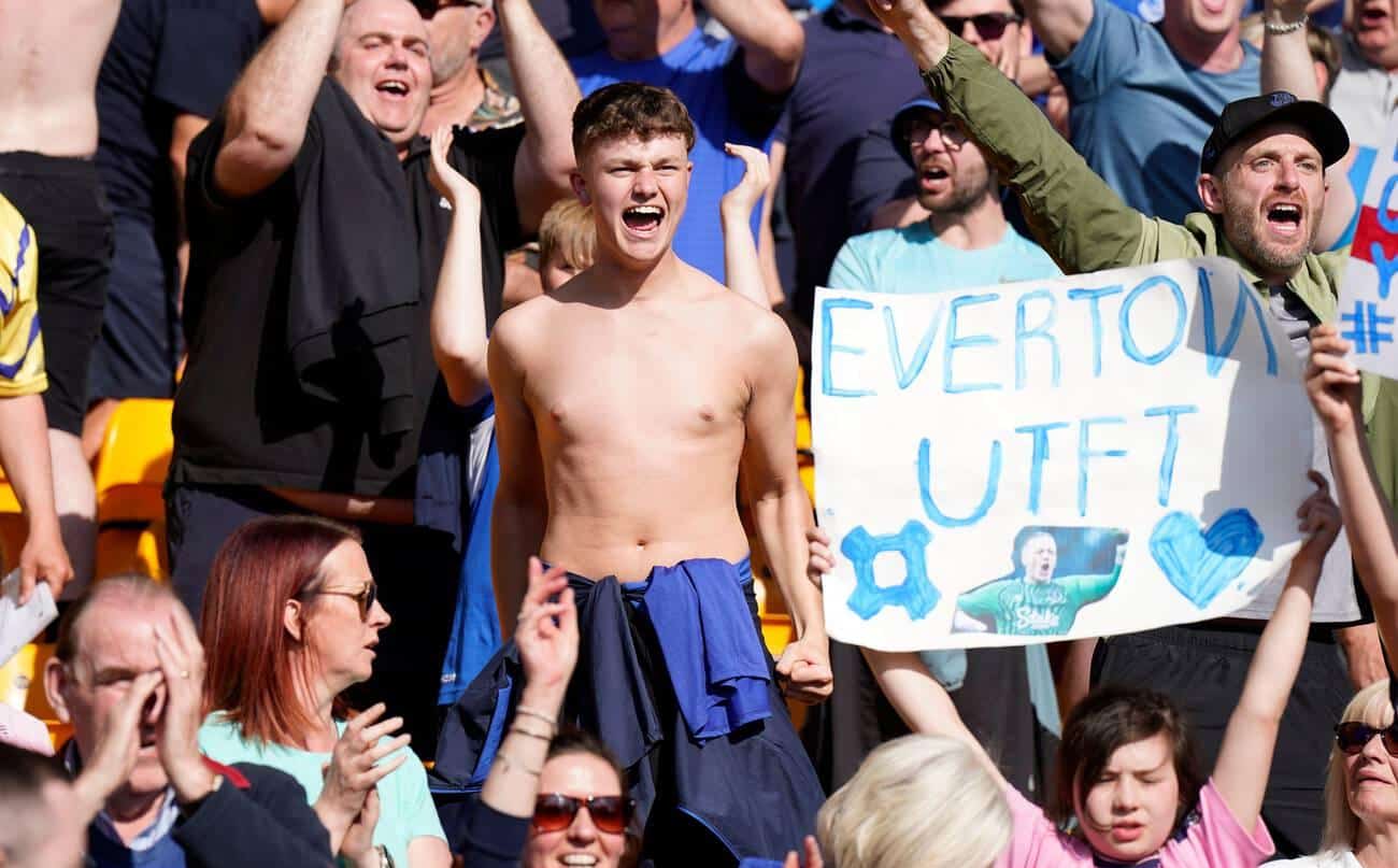everton-supporters