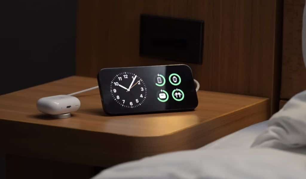 iPhone Nightstand Companion