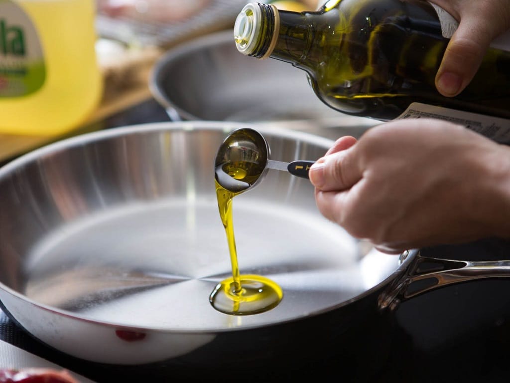 Olive Oil Instead of Vegetable Oil for Cooking