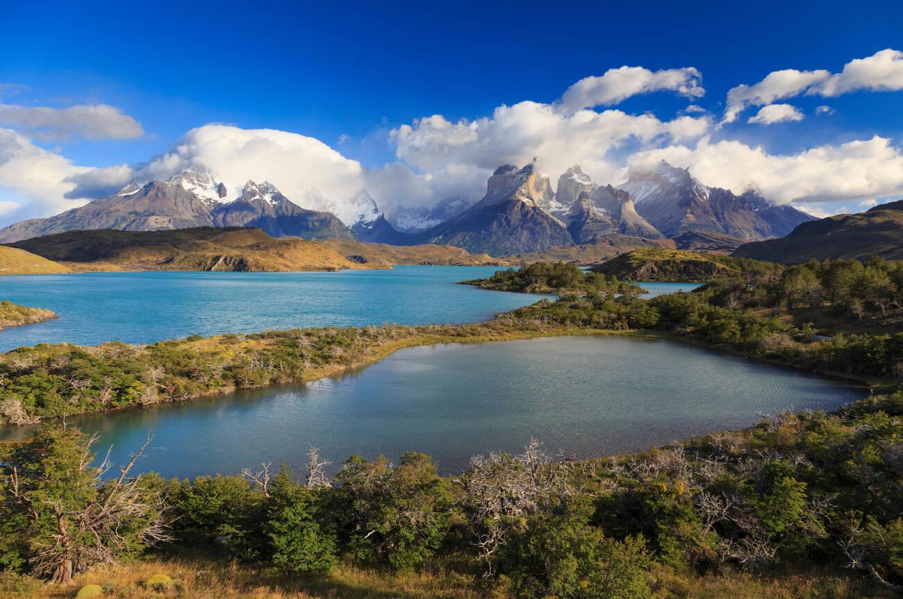 Torres del Paine National Park (UNESCO Site), Cuernos del Paine peaks and Lake Pehoe