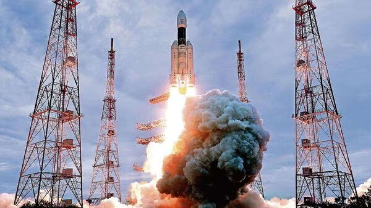 NASA and ESA Help ISRO in Chandrayaan Project