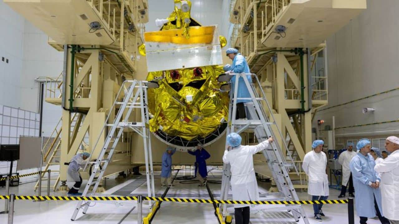 Russia's Luna-25 Lander Mission in Jeopardy