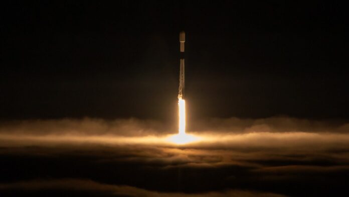 SpaceX Launches 15 Starlink Satellites on Falcon 9 Rocket