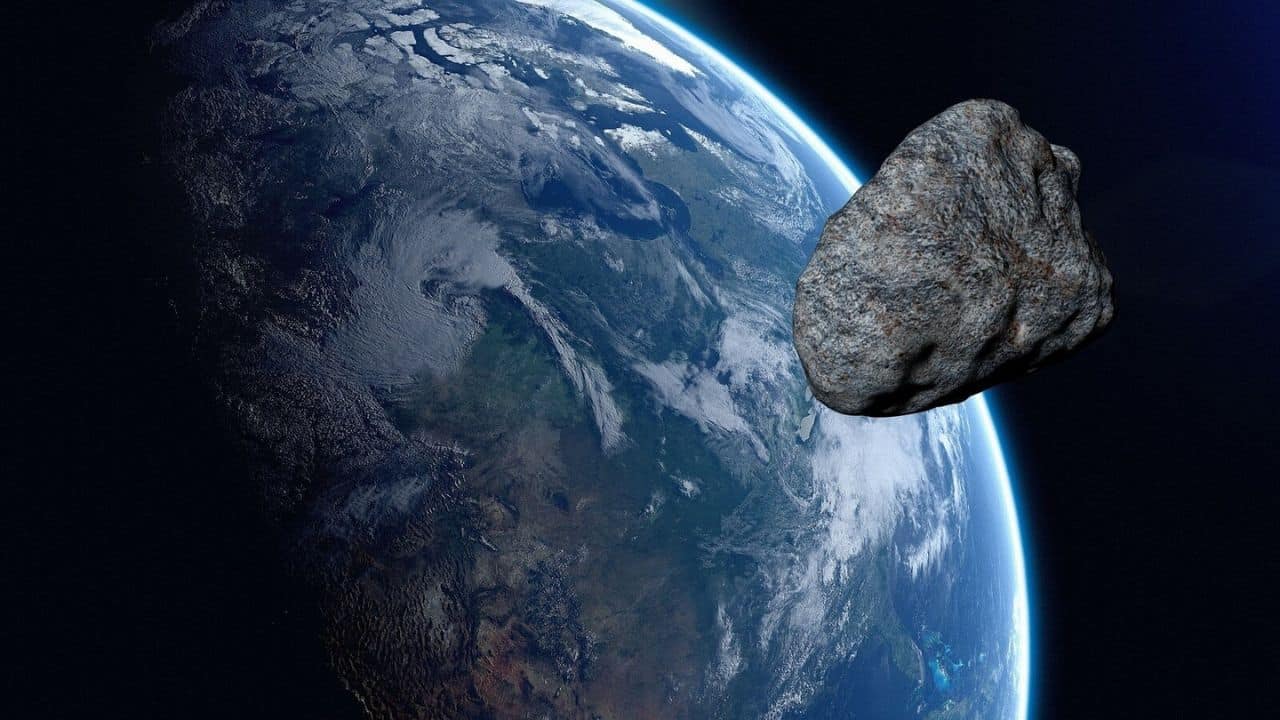 Largest Asteroid to Pass Earth This Week