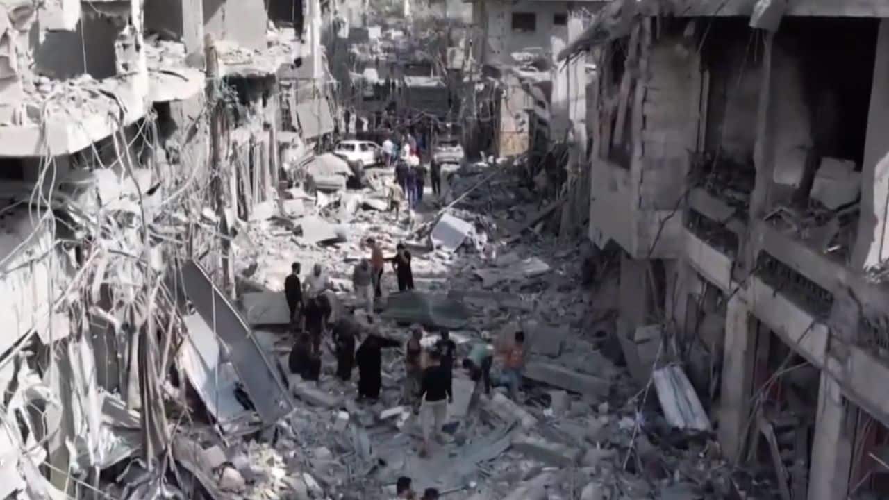 Israel Widens Attacks Humanitarian Crisis Gaza