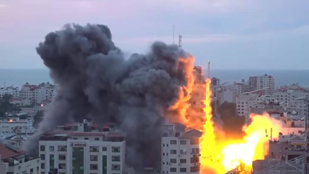 Israeli Airstrike Kills 19 Civilians in Gaza