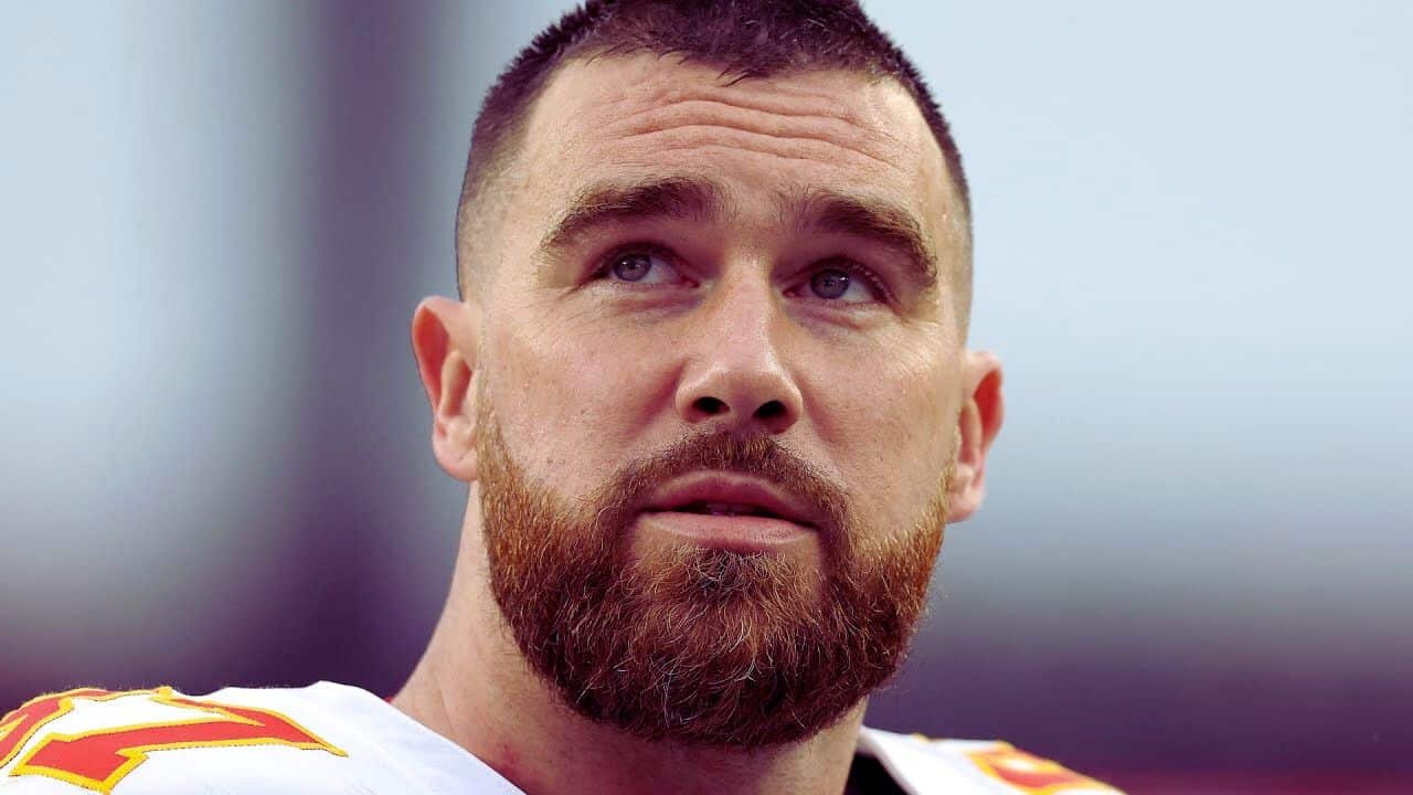 travis kelce signs chiefs contract extension