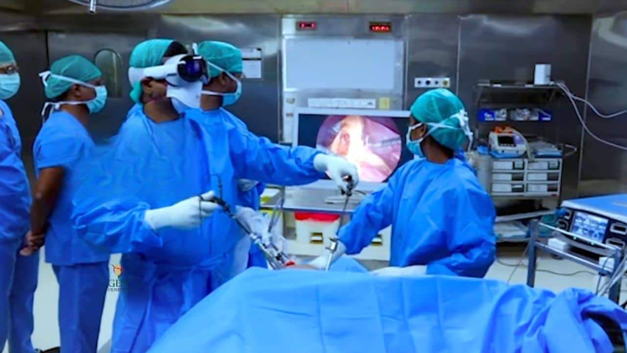 Apple Vision Pro Live Bariatric Surgery