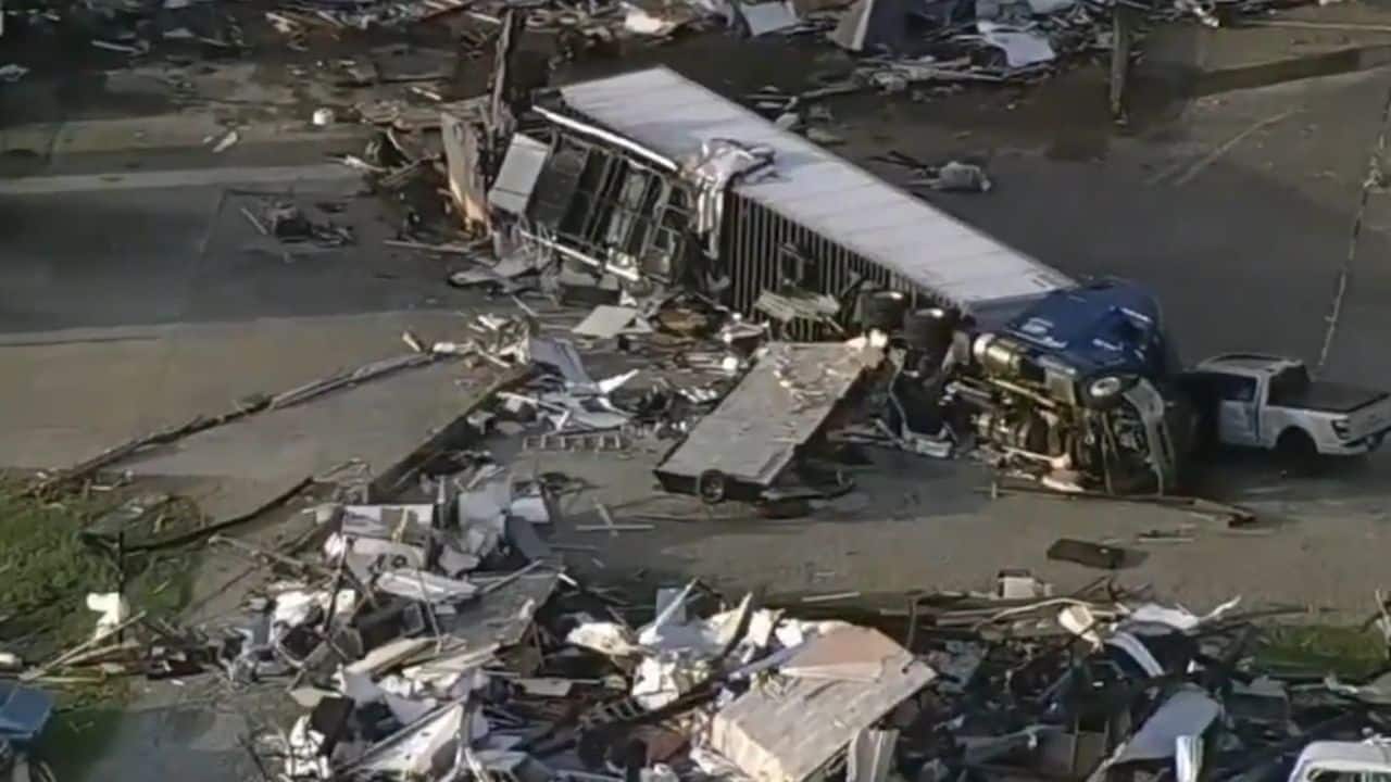 Deadly Storms Texas Arkansas Oklahoma 18 Killed