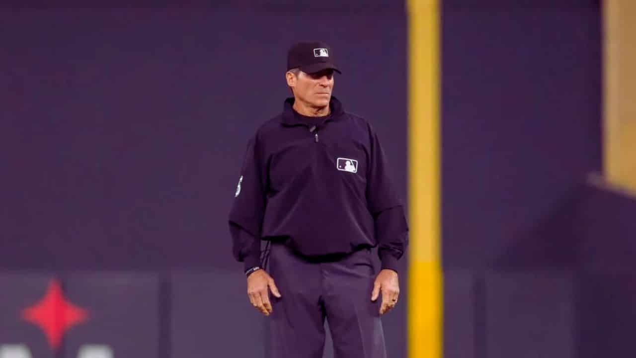 MLB Umpire Angel Hernandez Retires
