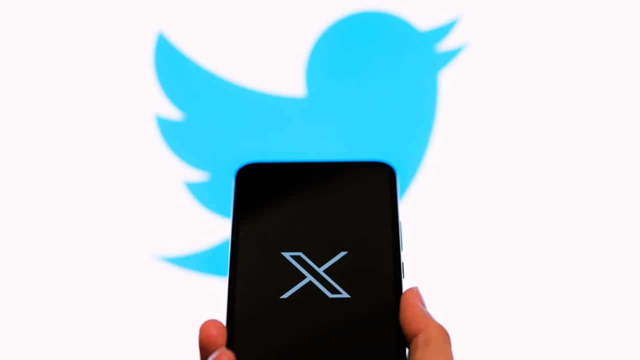 Twitter Rebrands X com