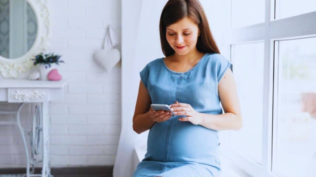 Mobile App Predicts Depression in Pregnant Women