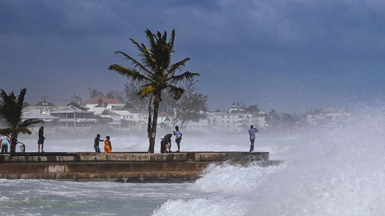 hurricane beryl category 4 storm jamaica