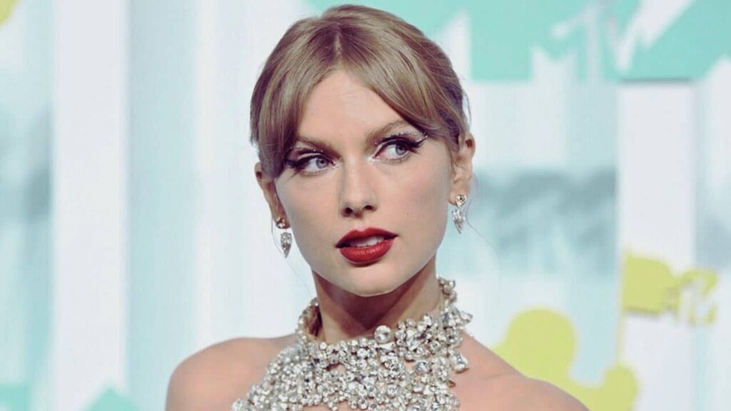 taylor swift smile eras tour special moment