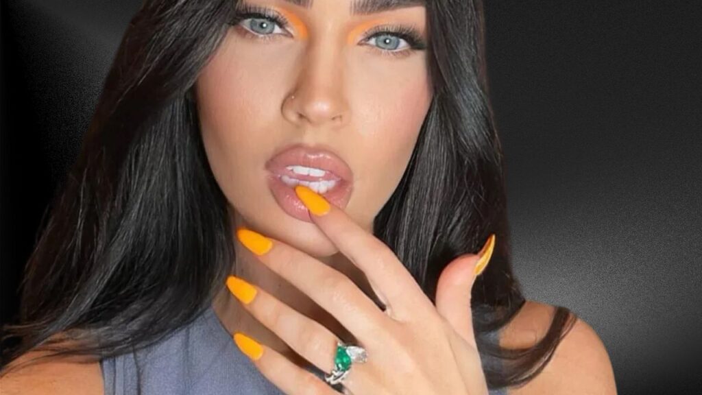 How Many Carats is Megan Fox Engagement Ring