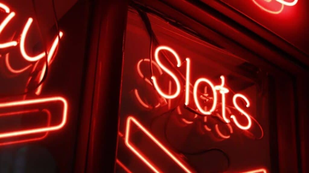 Low vs High Volatility Slots