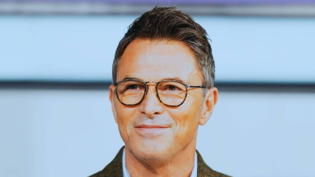 How Tall Is Tim Daly