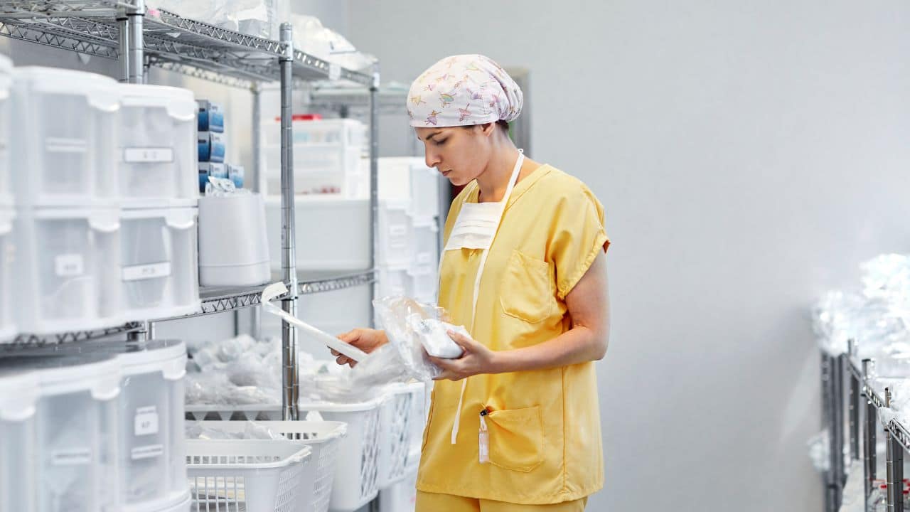 Resilient Hospital Supply Chains