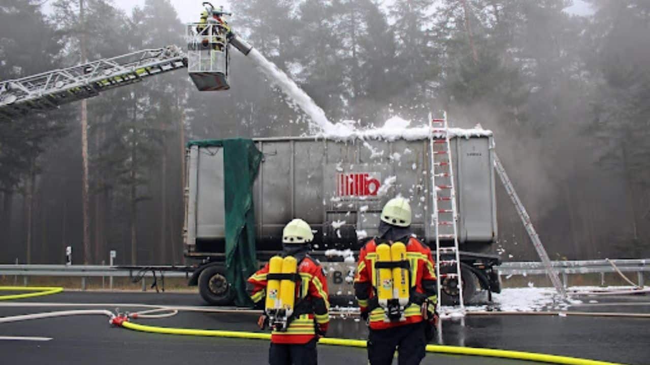 avoid truck accidents