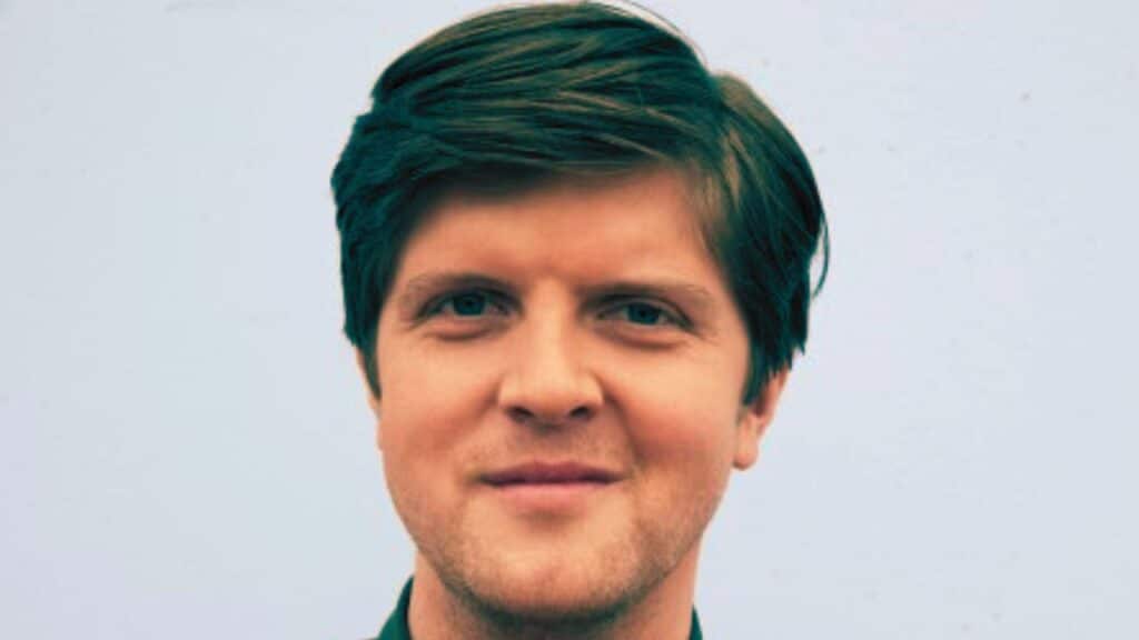 How Tall is Buck Sexton