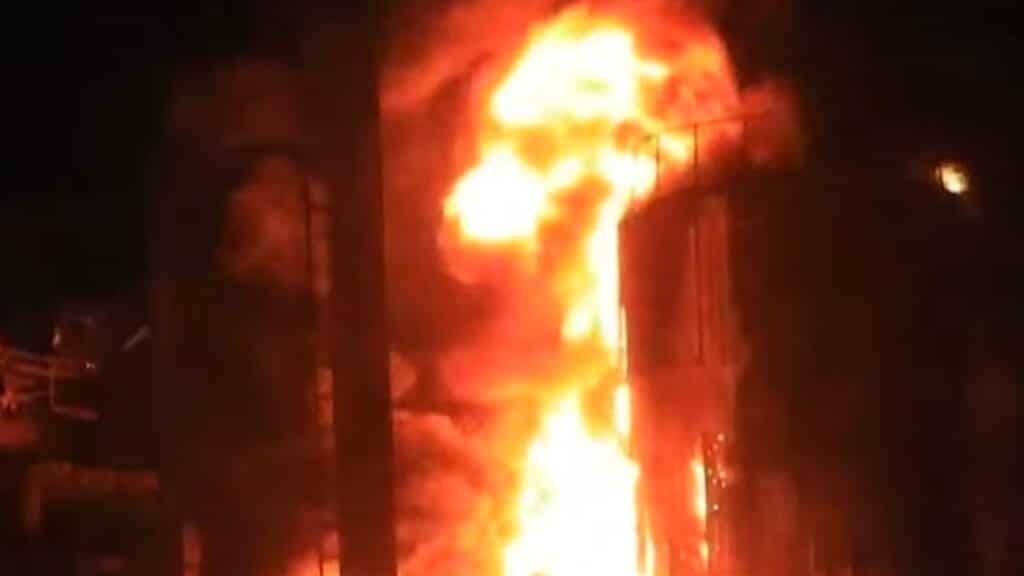 Israel Strikes Huthi Power Plant in Yemen