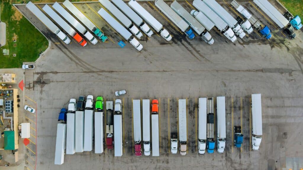 Guide to Truck and Trailer Storage in Jacksonville, FL