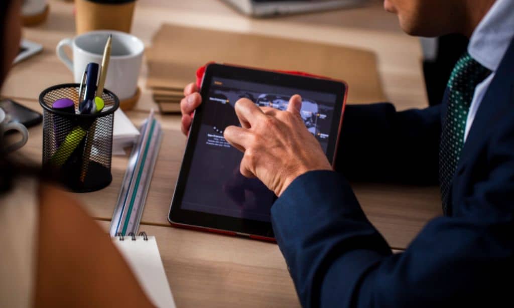 Top 7 Automation Tools for Hong Kong SMEs