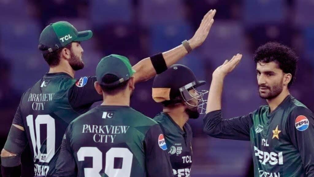 asia cup 2025 pakistan vs uae delayed match updates