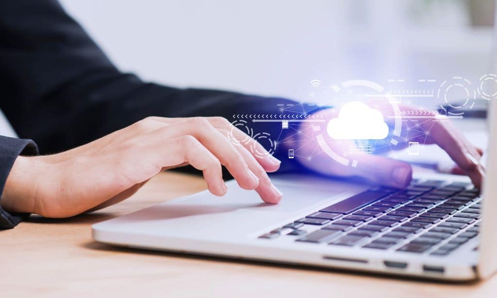 Downtime and Service Disruptions During Migration