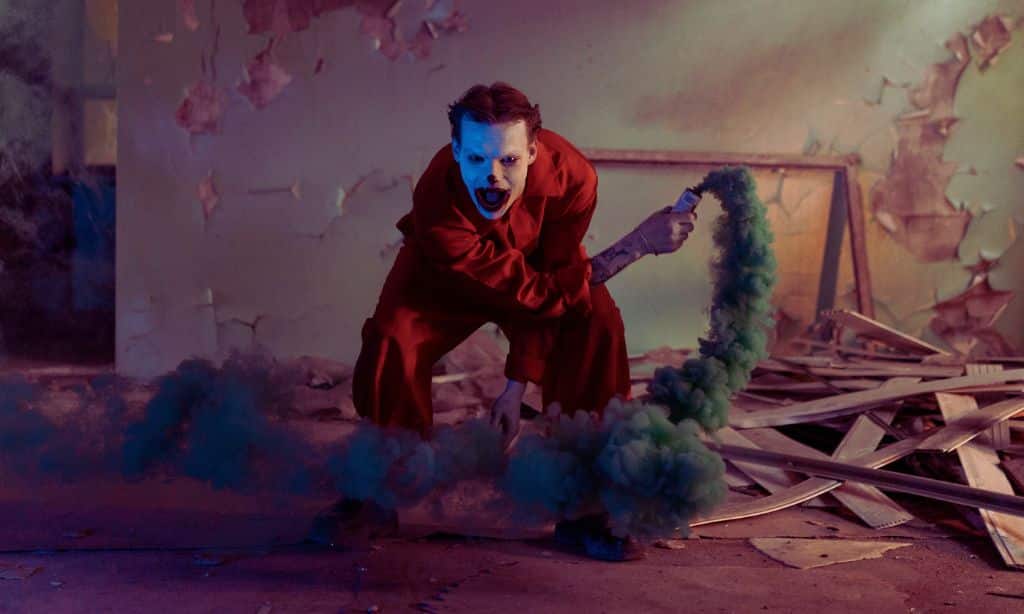 How do you play as a monstrous entity in Carrion