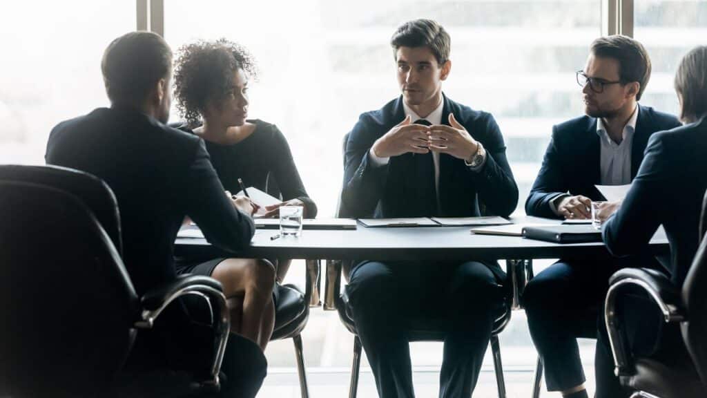 Redefining Leadership How Executive Programs Equip Visionaries for a Tech-Driven Future