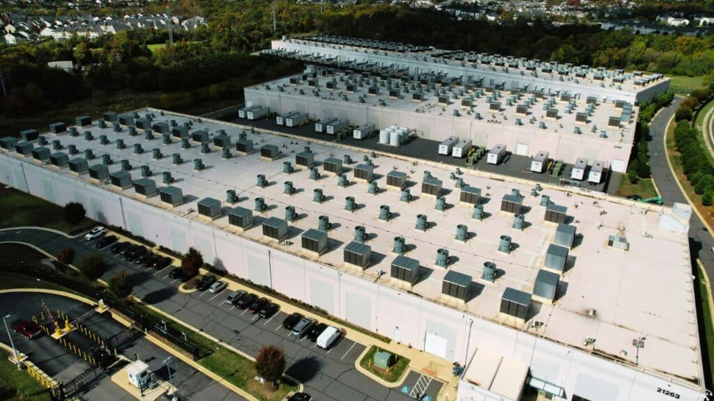 Big Tech Issues Record Bonds to Boost AI Investments