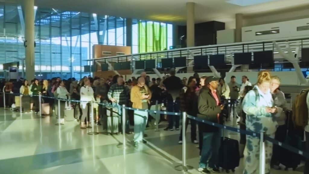 Is It Safe to Fly During a Government Shutdown What Experts Say