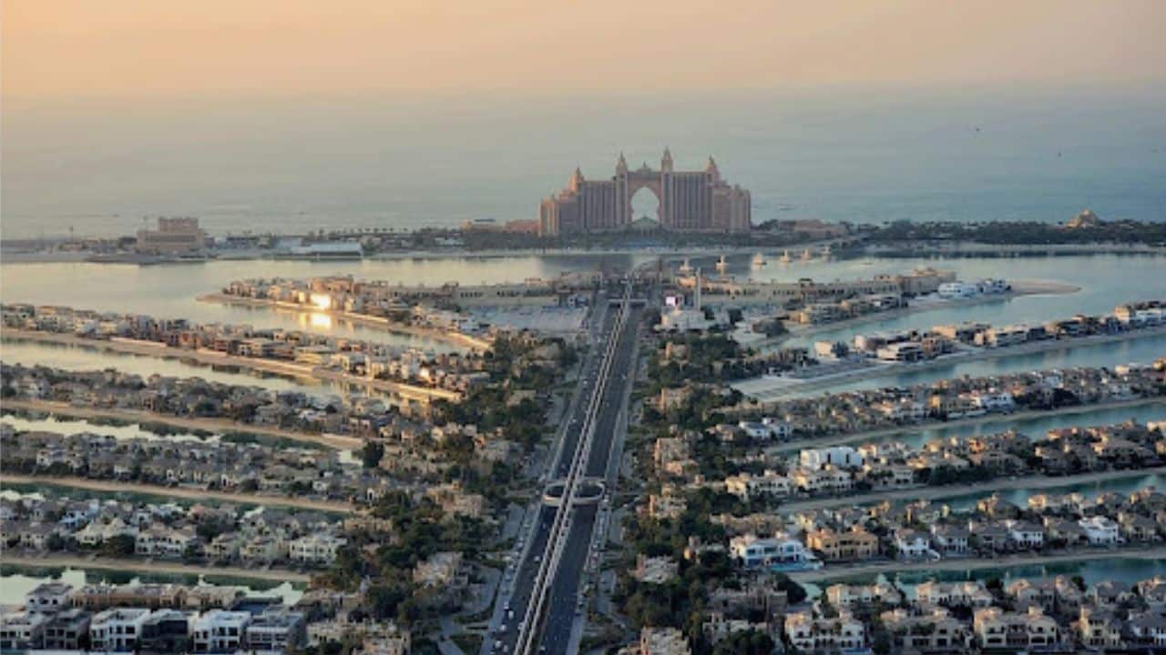 Palm Jumeirah The Tech-Enabled Luxury Island Redefining Smart Living in 2025