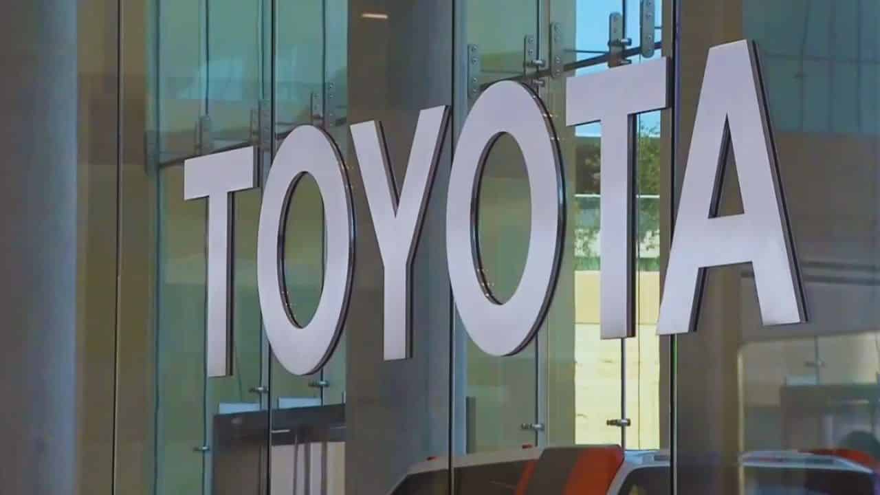 Toyota 10b us investment ev battery plant
