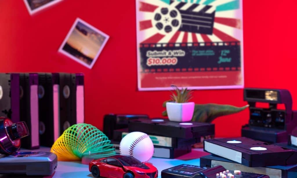 mix vintage and futuristic design