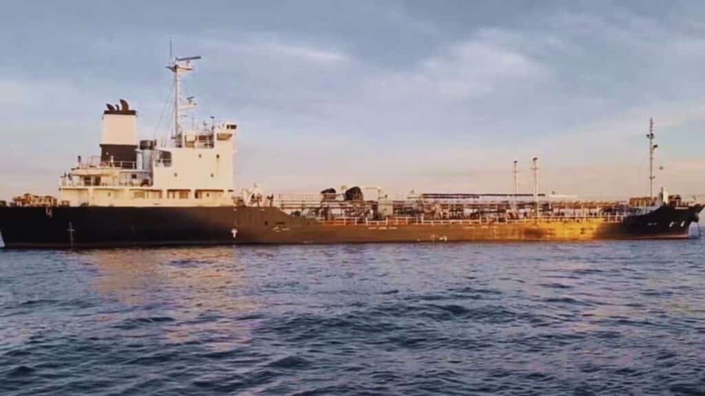 iran seizes oil tanker in persian gulf