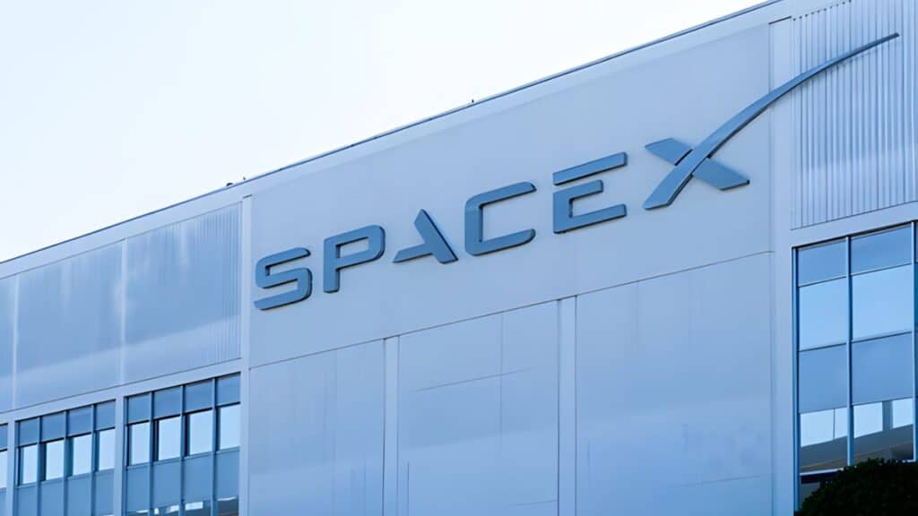 SpaceX Sets Insider Share Sale