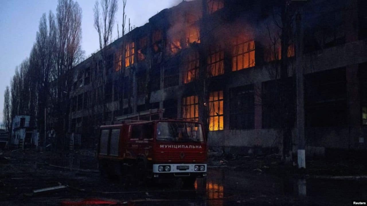 Ukraine strikes Russian gas plant