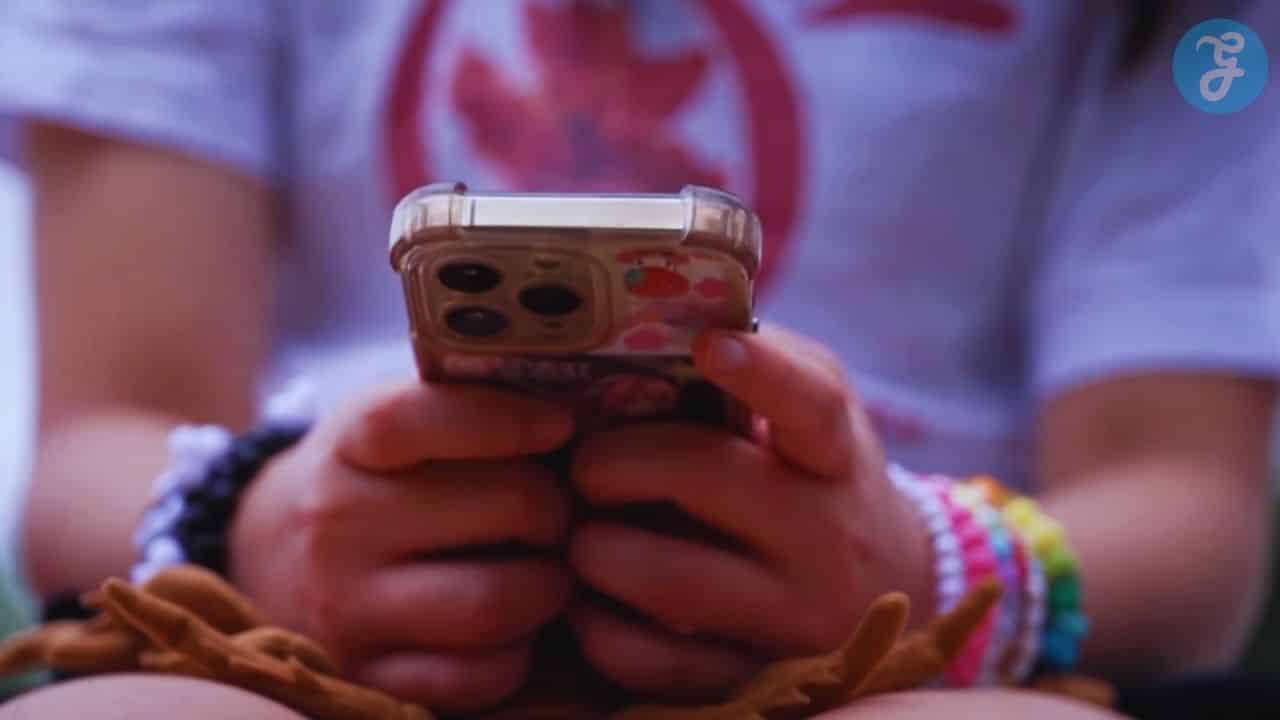 australia under 16 social media ban lawsuits