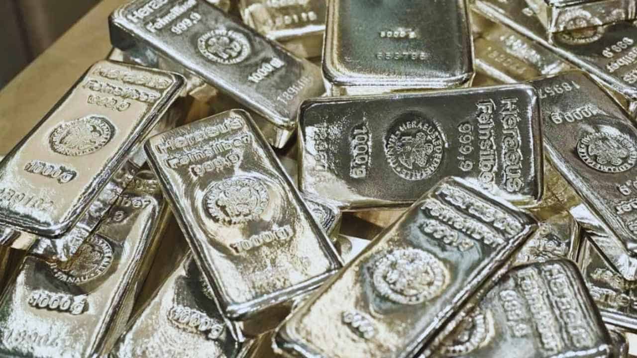 gold and silver hit record highs