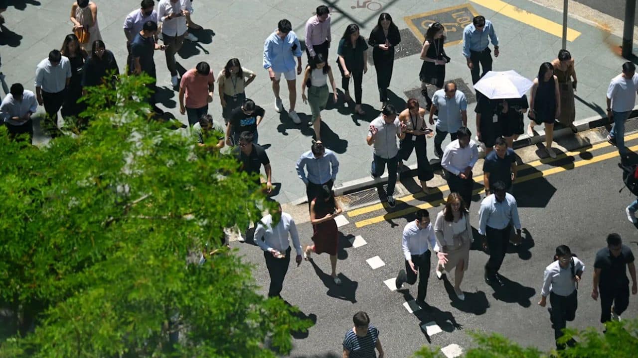 AI Automation Fuels Tech Job Cuts